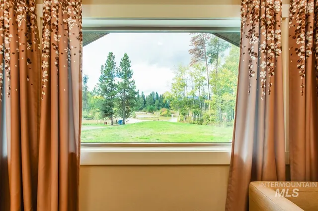 $2,390,000 | 467 Gold Fork Road, Donnelly, ID 83615