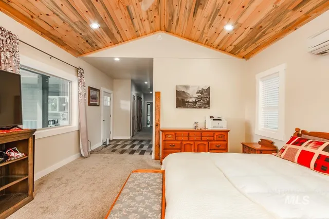 $2,390,000 | 467 Gold Fork Road, Donnelly, ID 83615