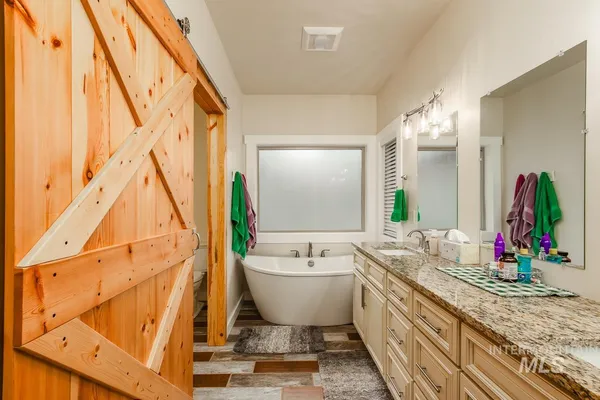 $2,390,000 | 467 Gold Fork Road, Donnelly, ID 83615