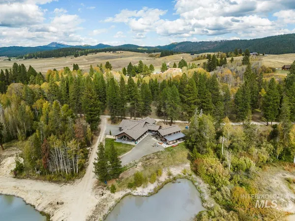 $2,390,000 | 467 Gold Fork Road, Donnelly, ID 83615
