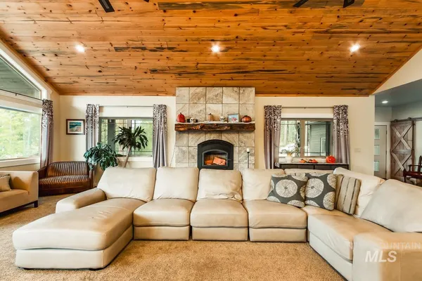 $2,390,000 | 467 Gold Fork Road, Donnelly, ID 83615