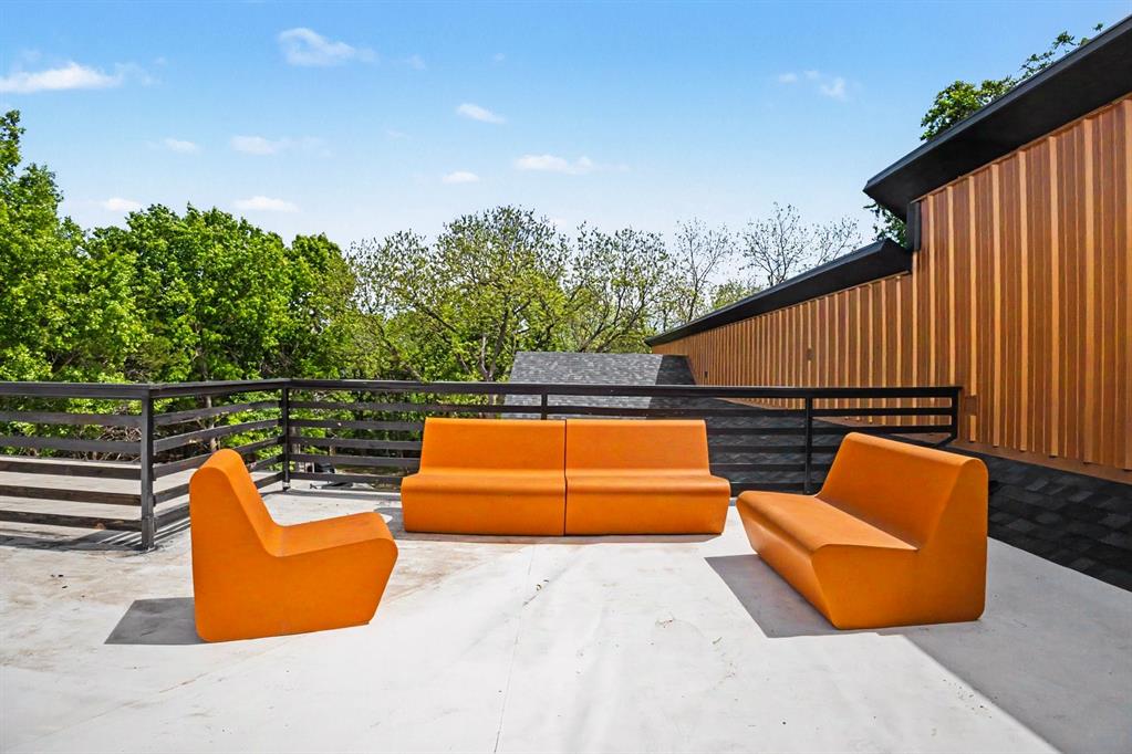 511 South Bluegrove Road Lancaster, TX 75146 - Photo 35 of 40 Rooftop Patio