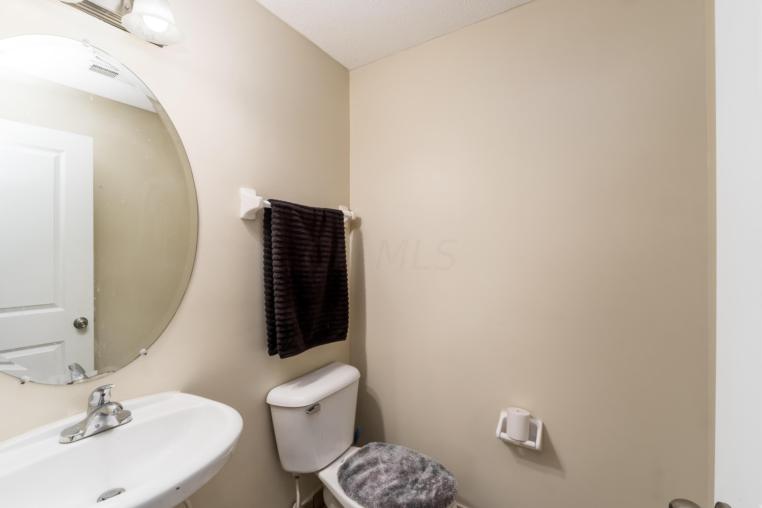6286 Needletail Road, Unit 286286 Columbus, OH 43230 - Photo 32 of 33 S_-_6286_Needletrail_Rd_-_071