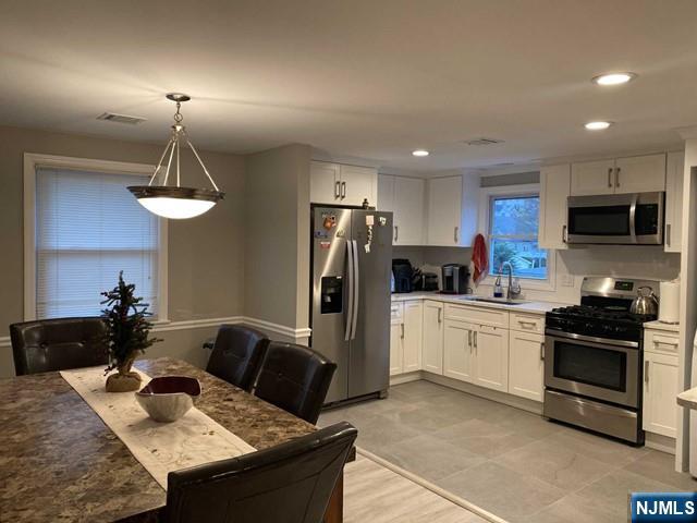 79 Tuttle Street, Unit 2 Wallington, NJ 07057 - Photo 3 of 14