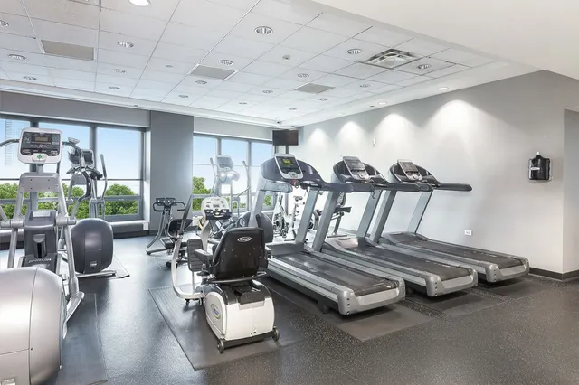 $329,000 | 130 North Garland Court, Unit 1504, Chicago, IL 60602