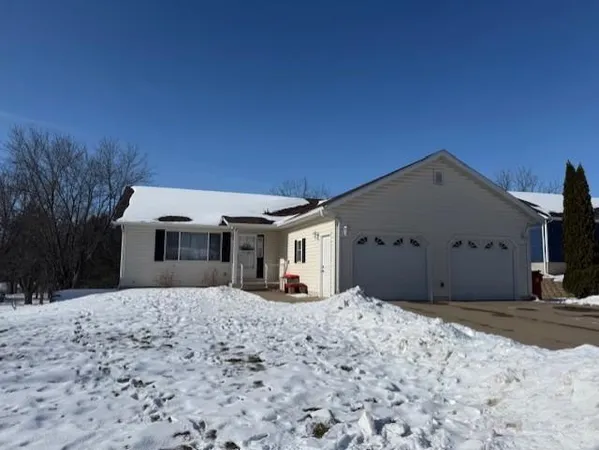 $290,000 | 8700 Rollin Sunset Drive, Winona, MN 55987