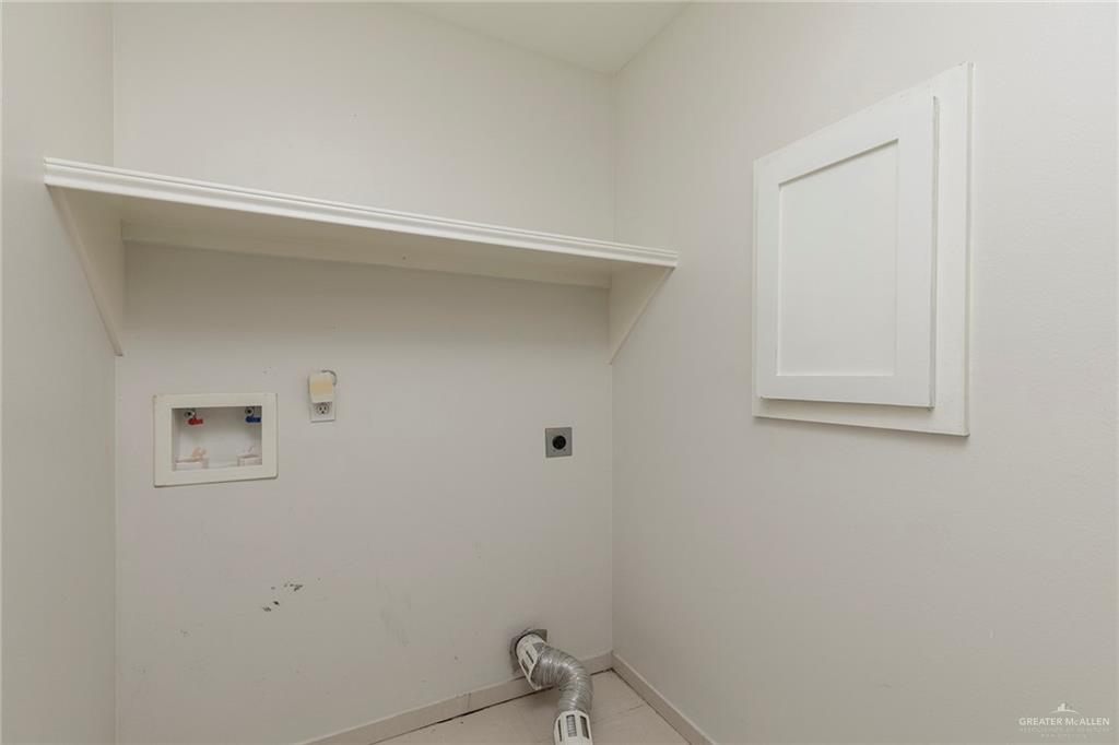 103 South 48th Lane, Unit 1 McAllen, TX 78501 - Photo 9 of 20 a view of a small space