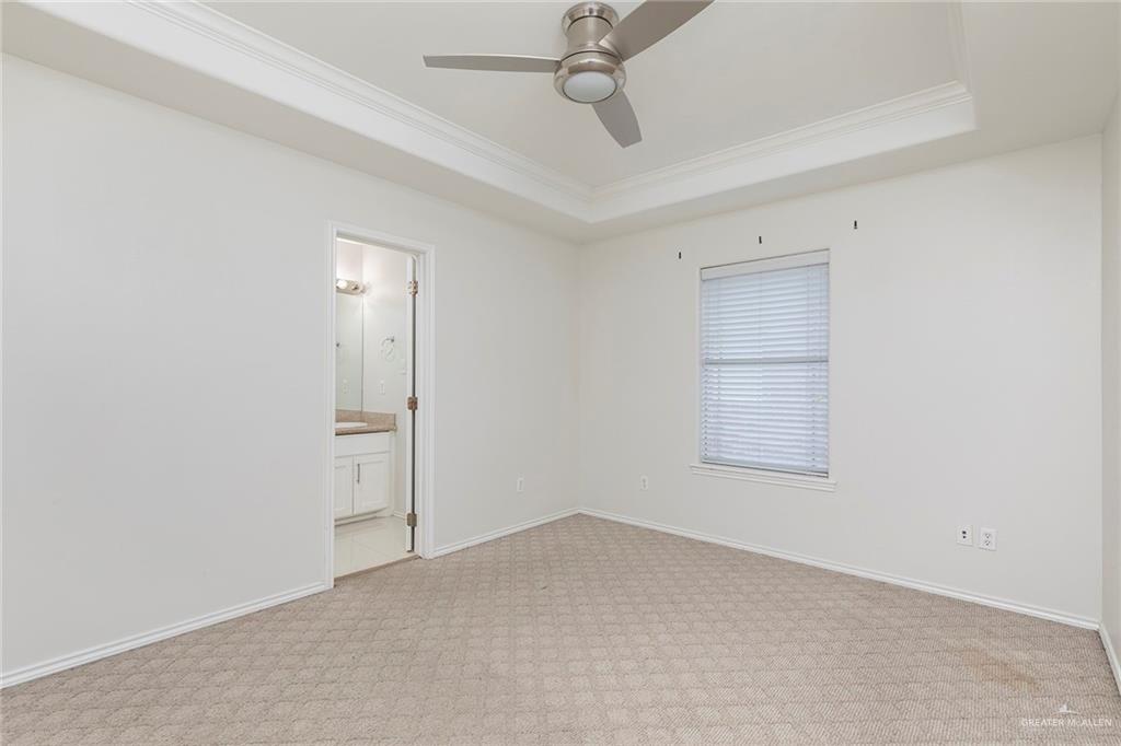 103 South 48th Lane, Unit 1 McAllen, TX 78501 - Photo 10 of 20 an empty room with windows and closet