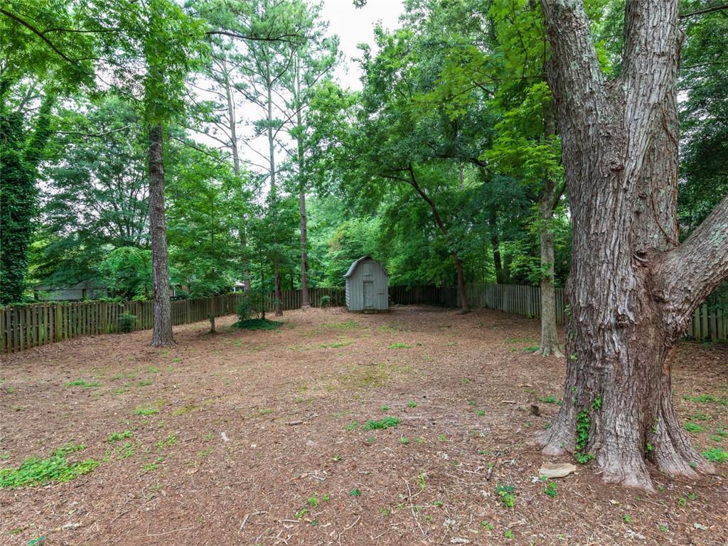 1110 Grimes Bridge Road Roswell, GA 30075 - Photo 28 of 31