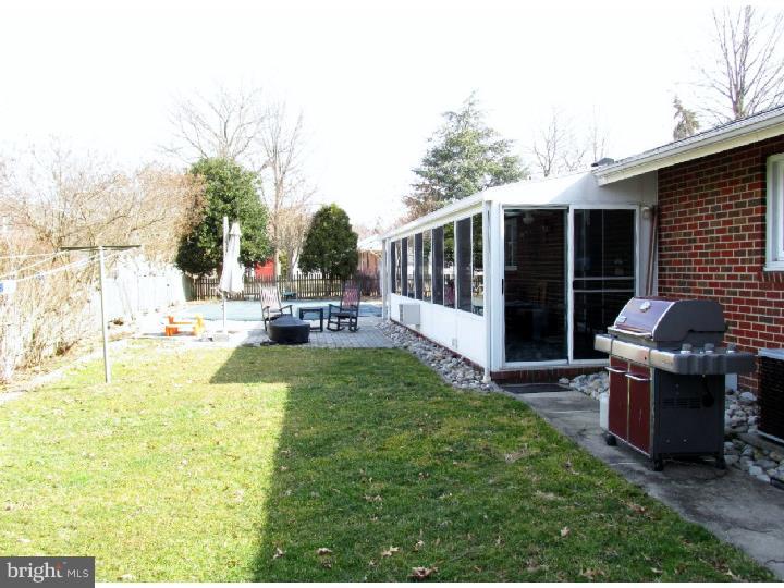 23 Meadow Road Pennsville, NJ 08070 - Photo 24 of 25 Back Yard