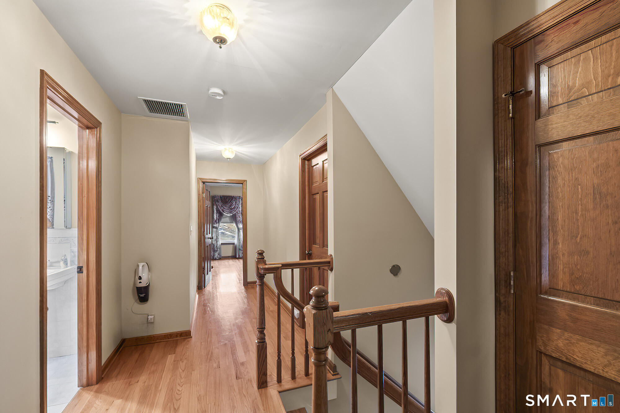 396 Walnut Tree Hill Road Shelton, CT 06484 - Photo 15 of 36