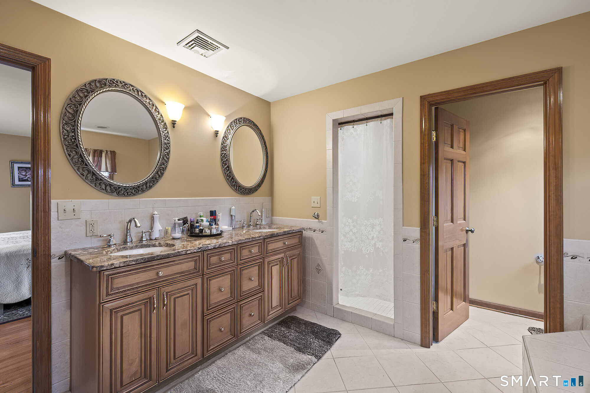 396 Walnut Tree Hill Road Shelton, CT 06484 - Photo 20 of 36