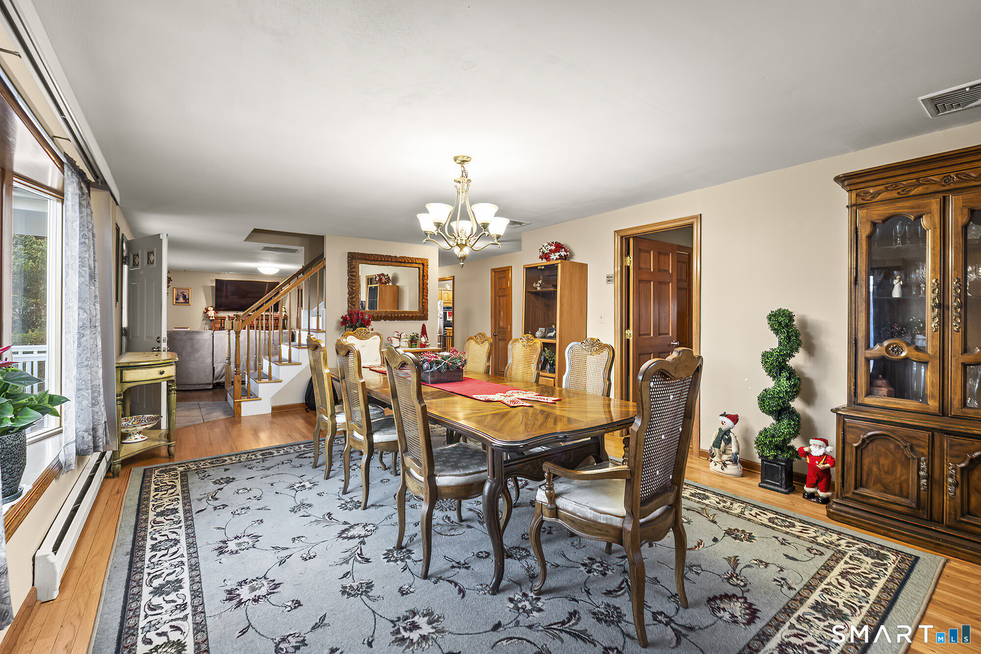 396 Walnut Tree Hill Road Shelton, CT 06484 - Photo 3 of 36