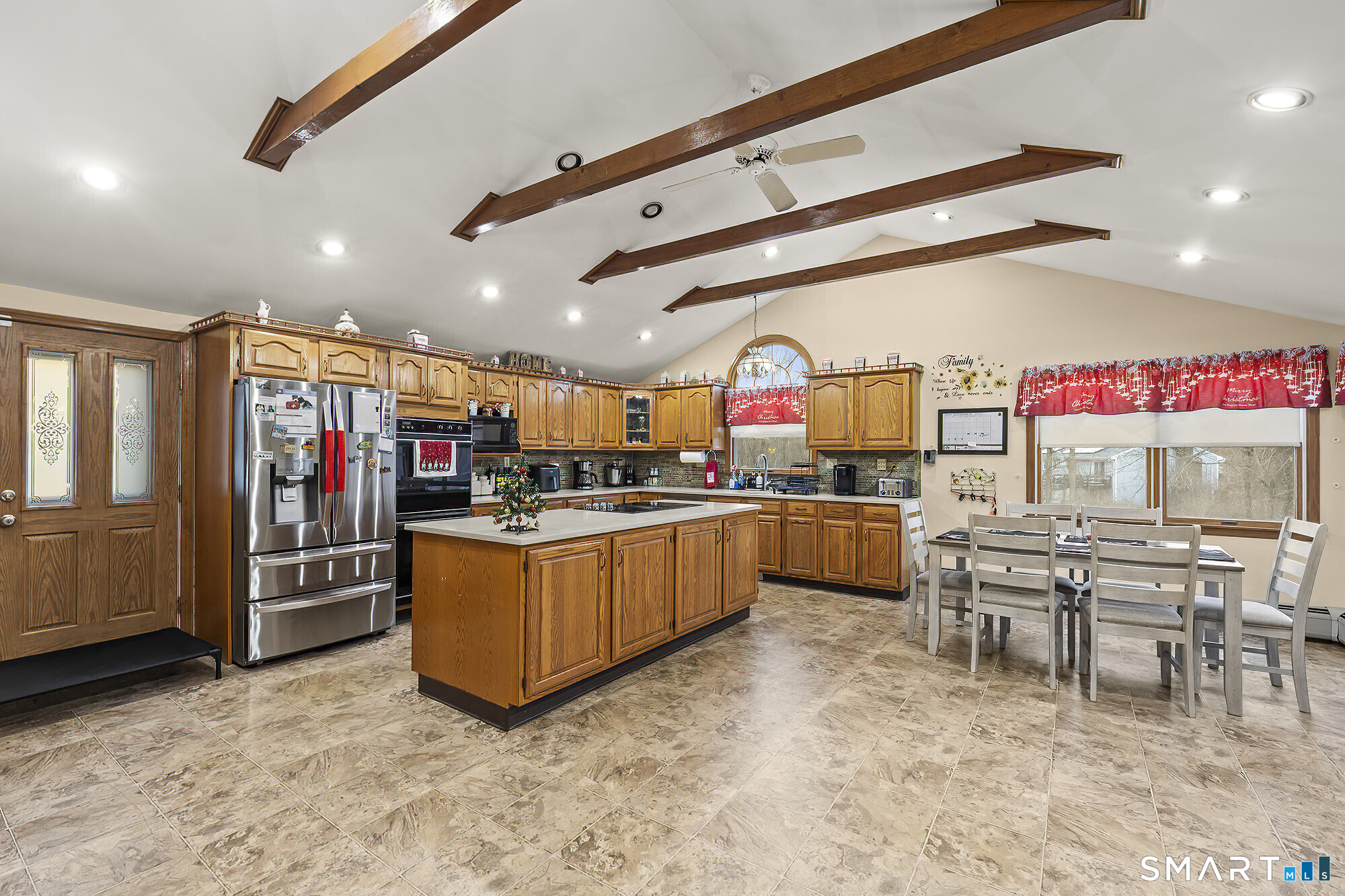 396 Walnut Tree Hill Road Shelton, CT 06484 - Photo 4 of 36