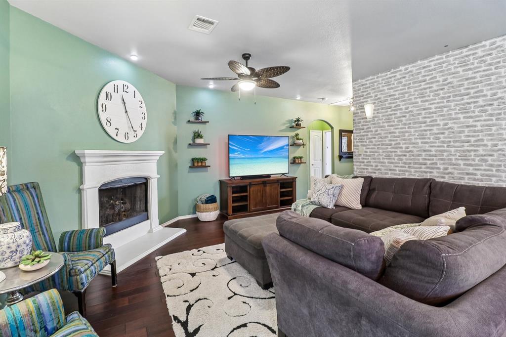 204 Rugby Lane McKinney, TX 75072 - Photo 8 of 34