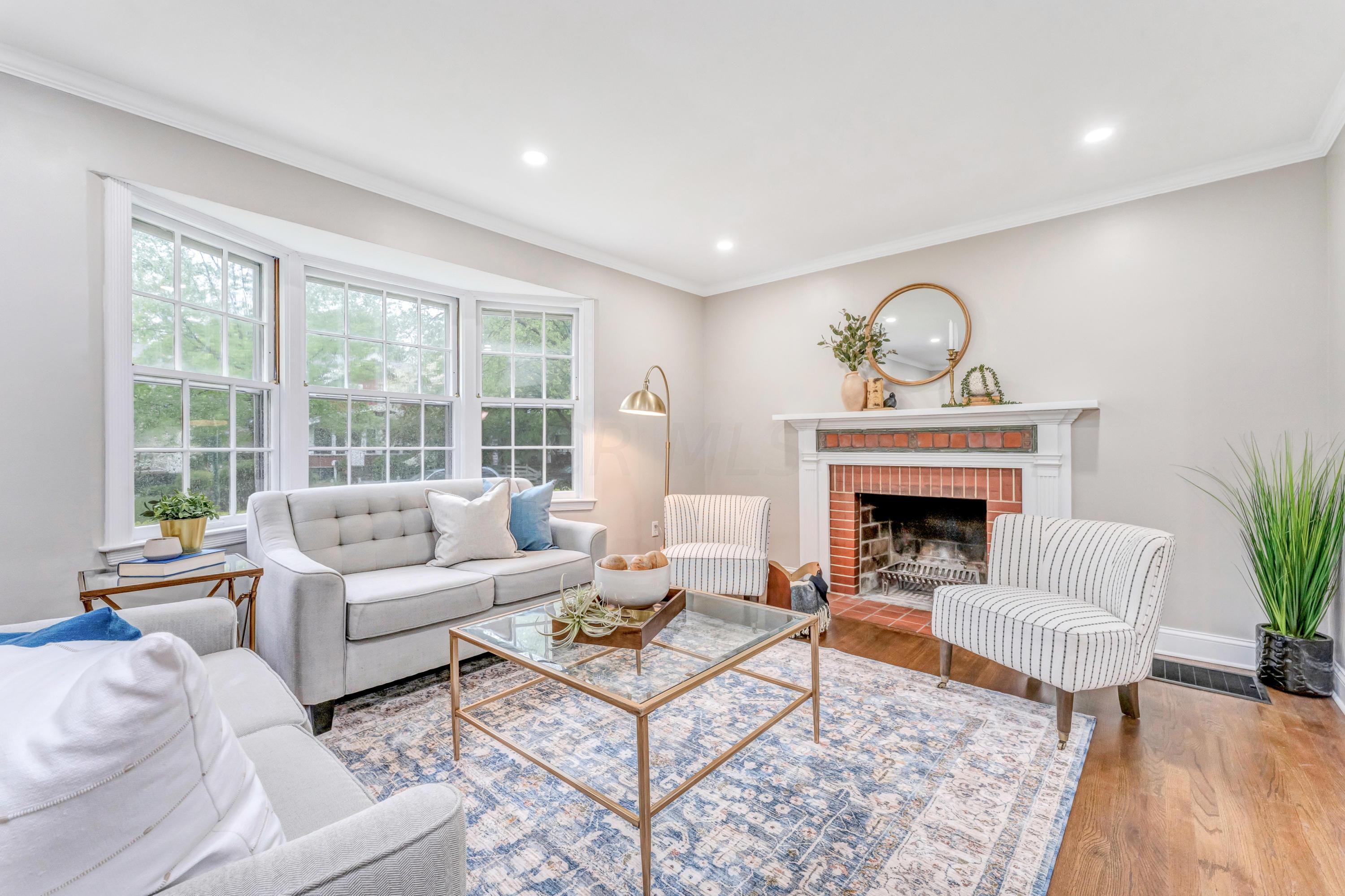 820 South Cassingham Road Columbus, OH 43209 - Photo 4 of 38