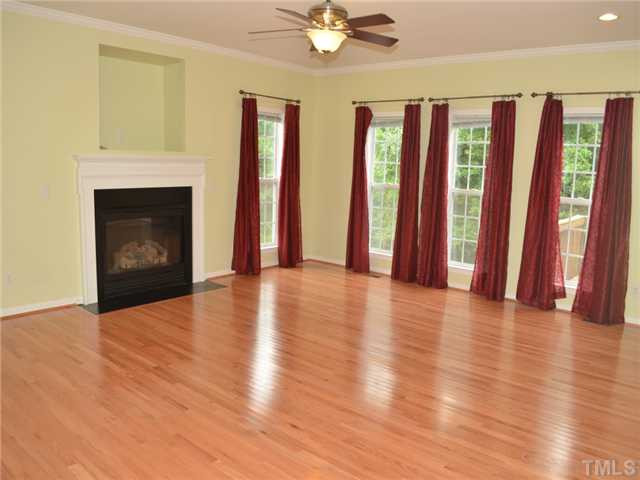 2106 Roland Glen Road Cary, NC 27519 - Photo 5 of 19 Den/Family/Great Room