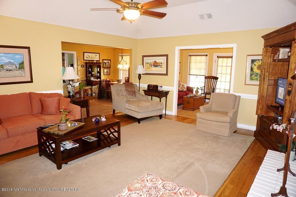 1800 Country Club Road Senatobia, MS 38668 - Photo 5 of 61 DSC01928 - Copy