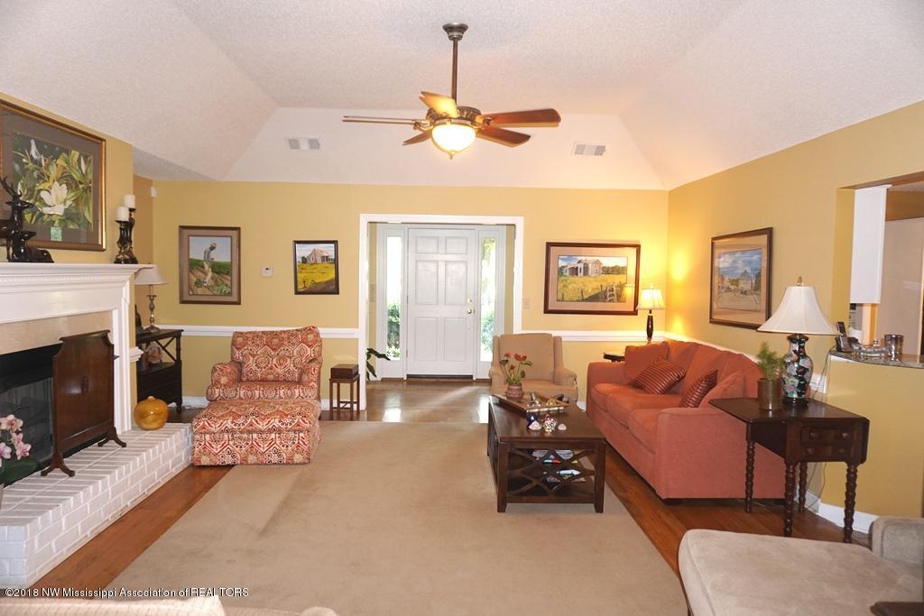 1800 Country Club Road Senatobia, MS 38668 - Photo 6 of 61 DSC01929 - Copy