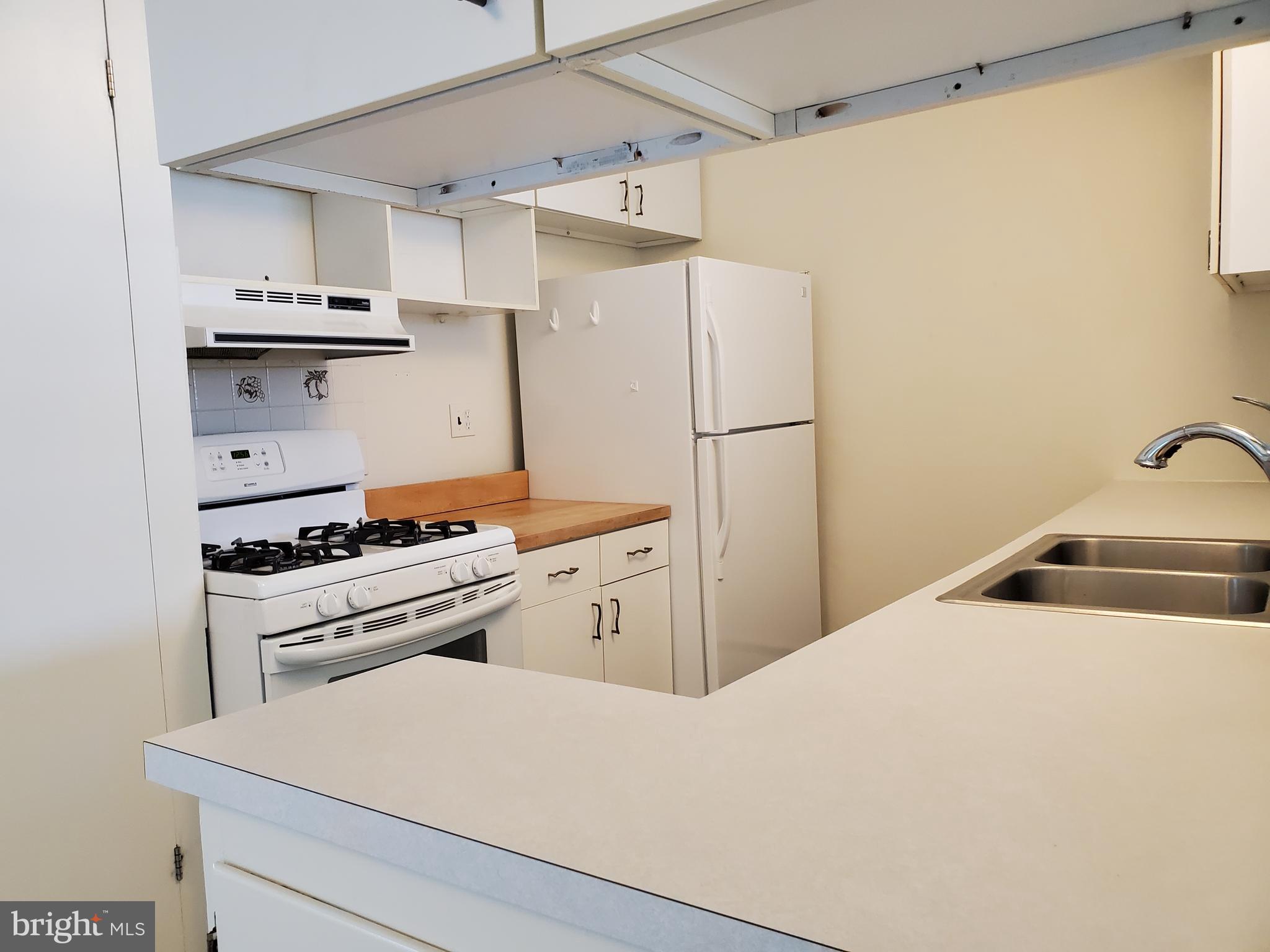 7129 Alger Road Falls Church, VA 22042 - Photo 13 of 22 Kitchen