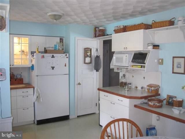 1042 Pecks Road Middletown, PA 17057 - Photo 22 of 25 Gallery Image 22