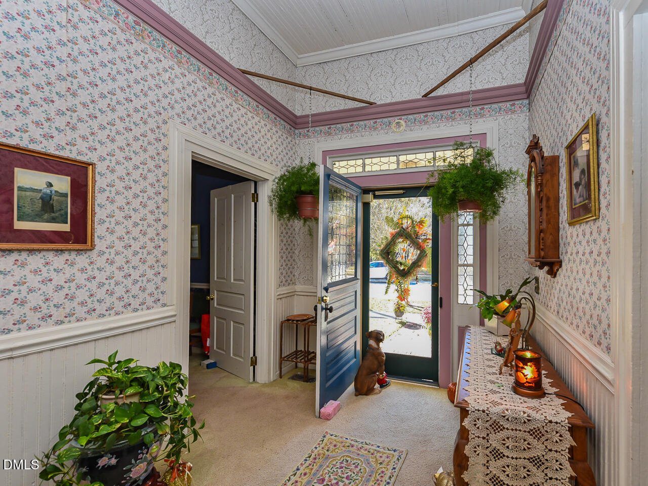 314 West Main Street Benson, NC 27504 - Photo 10 of 30 a view of an entryway with a livingroom
