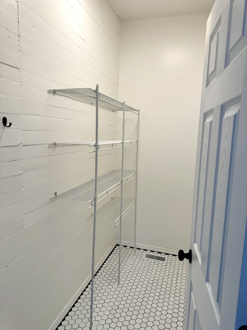 56 May Avenue Buncombe, IL 62912 - Photo 11 of 25 a bathroom with a shower