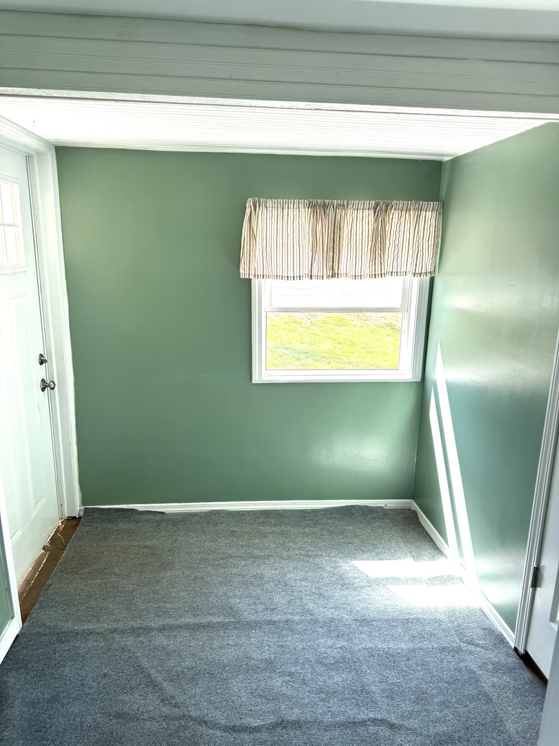 56 May Avenue Buncombe, IL 62912 - Photo 25 of 25 a view of empty room with window