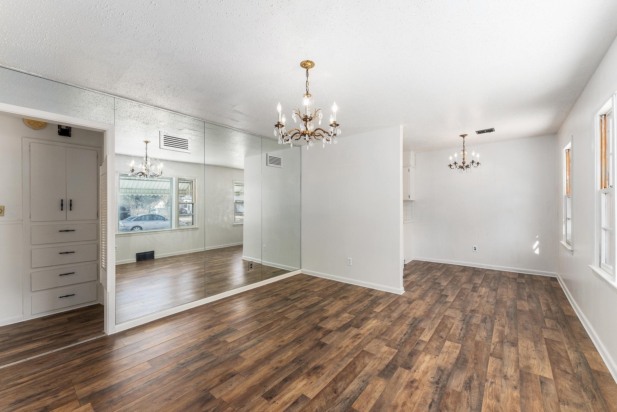 1239 North Ash Street Wichita, KS 67214 - Photo 11 of 35