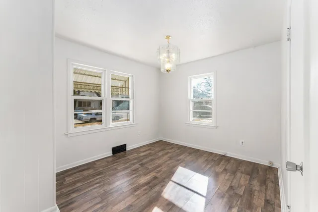 $110,000 | 1239 North Ash Street, Wichita, KS 67214