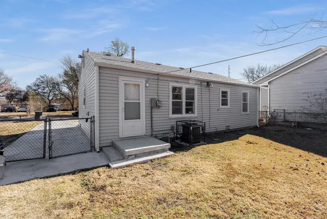 $110,000 | 1239 North Ash Street, Wichita, KS 67214