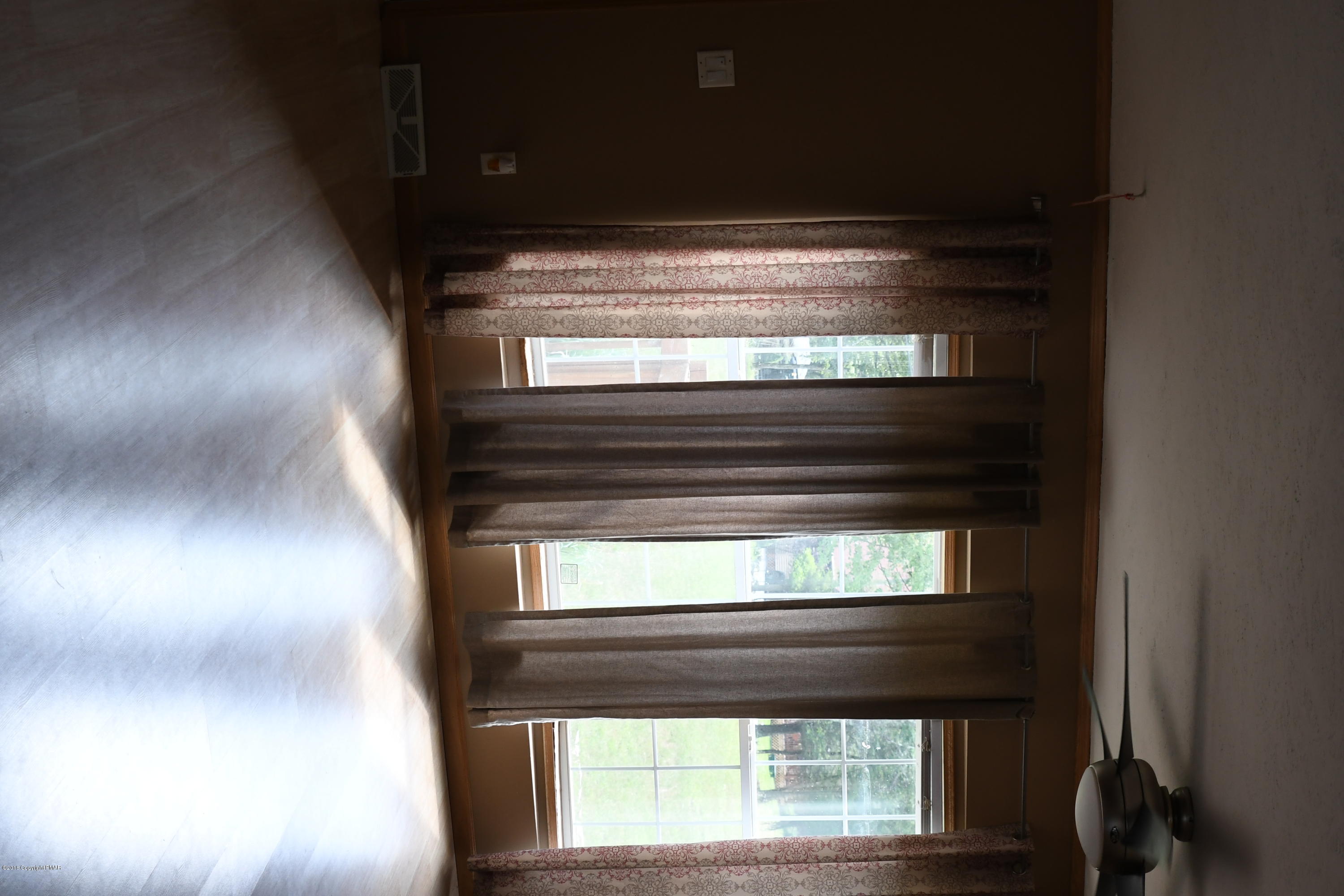 190 Hummingbird Trail Bushkill, PA 18324 - Photo 25 of 37 RMA_4929