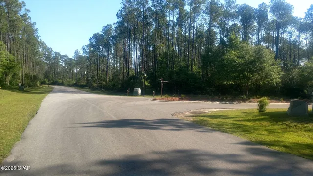 $199,500 | 9910 Summer Creek Drive, Southport, FL 32409