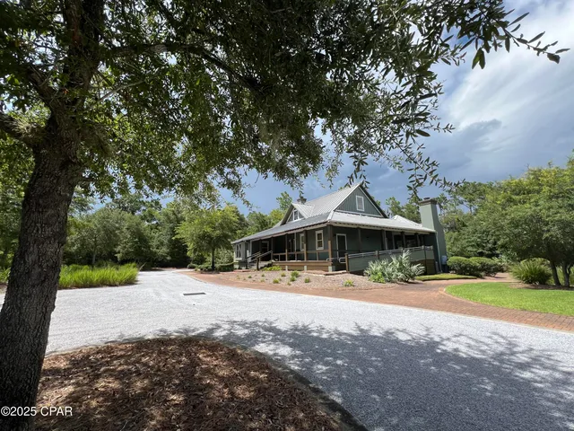 $199,500 | 9910 Summer Creek Drive, Southport, FL 32409