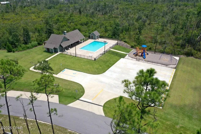 $199,500 | 9910 Summer Creek Drive, Southport, FL 32409