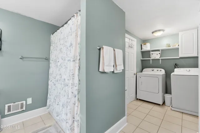 $259,000 | 10 Caroline Street, Queensbury, NY 12804