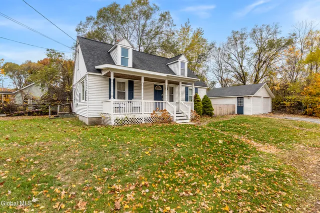 $259,000 | 10 Caroline Street, Queensbury, NY 12804