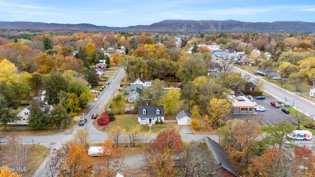 $259,000 | 10 Caroline Street, Queensbury, NY 12804