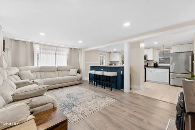 $259,000 | 10 Caroline Street, Queensbury, NY 12804