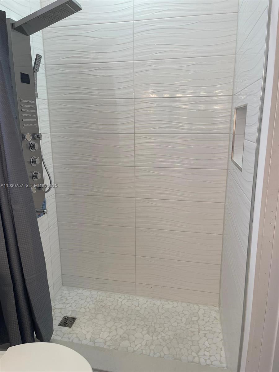 1232 Southwest 17th Terrace, Unit B Miami, FL 33145 - Photo 7 of 19