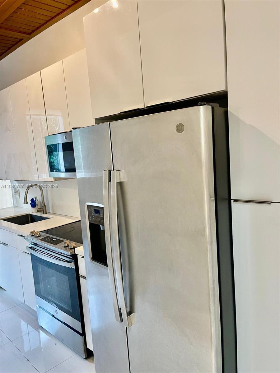 1232 Southwest 17th Terrace, Unit B Miami, FL 33145 - Photo 9 of 19