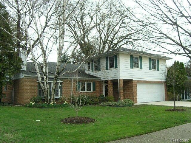 156 Ridgemont Road Grosse Pointe, MI 48236 - Photo 1 of 25 156 Ridgemont