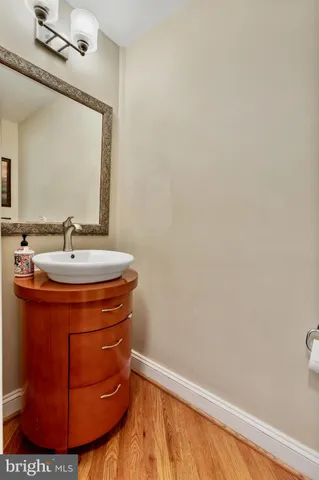 $3,800 | 708 Irvine Bank Lane, Purcellville, VA 20132