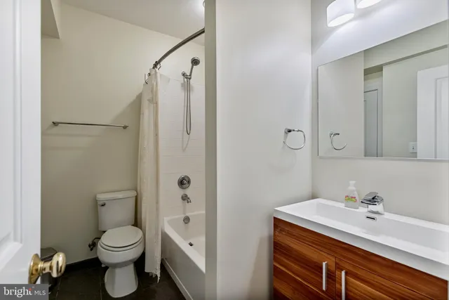 $3,800 | 708 Irvine Bank Lane, Purcellville, VA 20132