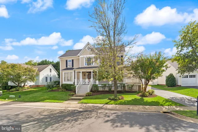 $3,800 | 708 Irvine Bank Lane, Purcellville, VA 20132