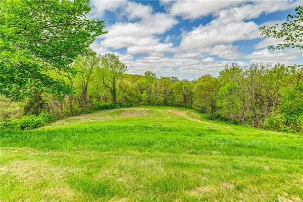 $480,000 | 10306 Southwest State Rte Jj, St. Joseph, MO 64504