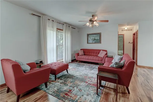 $480,000 | 10306 Southwest State Rte Jj, St. Joseph, MO 64504