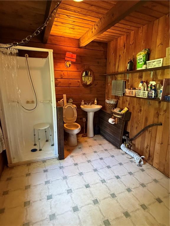 265 Jack Road Vandergrift, PA 15690 - Photo 28 of 44 1st floor full bath