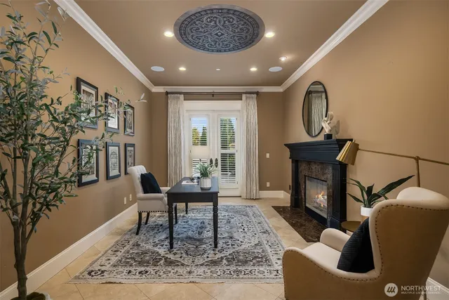 $9,950,000 | 8638 Northeast 19th Place, Clyde Hill, WA 98004