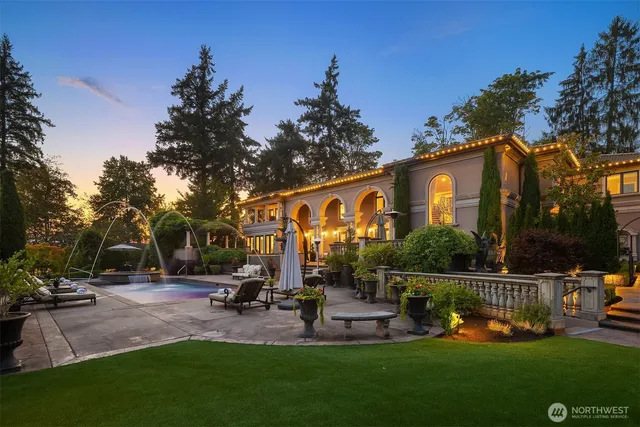 $9,950,000 | 8638 Northeast 19th Place, Clyde Hill, WA 98004